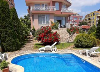 House Deva with pool and sea view, Sarafovo