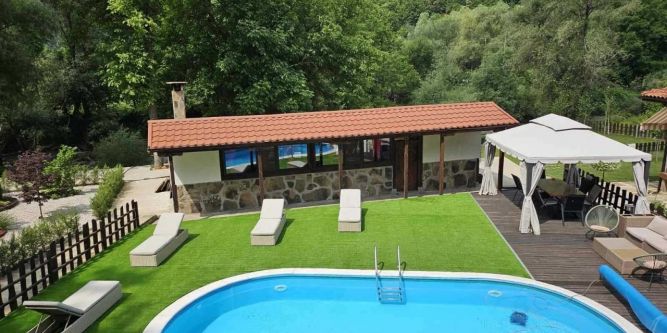 Къща Речен кът