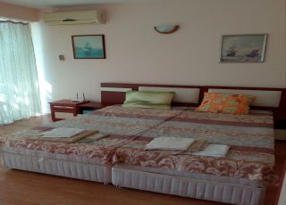 Apartment First line apartment, Pomorie