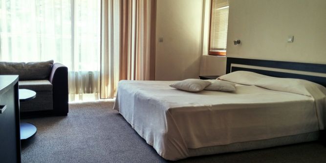 Семеен хотел Метеор