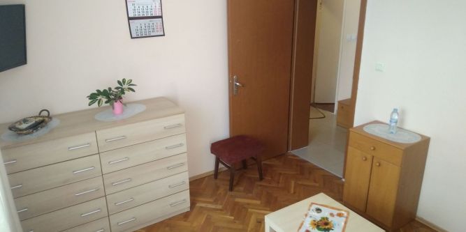 Апартамент Дани 53