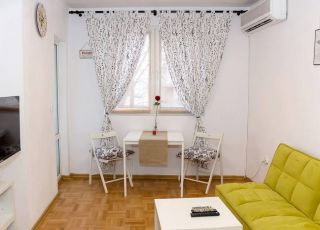 Apartment minutes from the Sea Garden, Varna