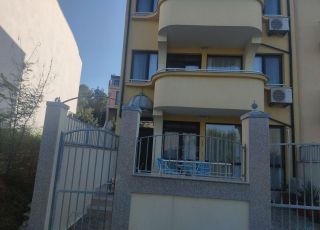 House Guest House, Tsarevo