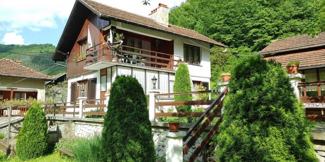 Вила Лалка в Рибарица на цени от 100 лв, отзиви, снимки, информация ...