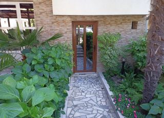 House Guest House Ruen, Kiten