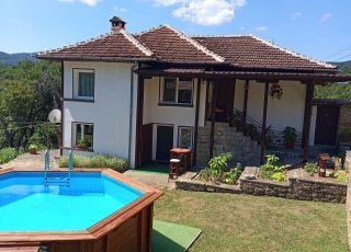 House Gorski kat, Rebrevci