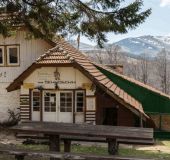 Family hotel Benkovski Hut