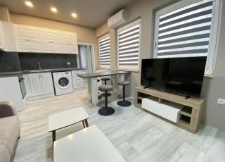 Apartment NJ Luxury rooms and suites, Varna