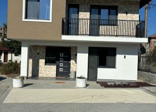 House Complex Trakite, Elhovo