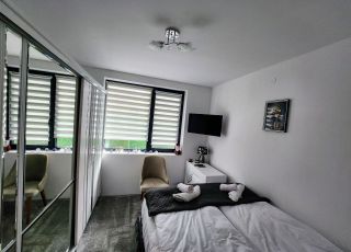House Vip House, Gramazhdano
