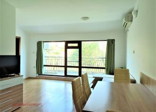 Apartment Three-room apartment with park, Saint Vlas