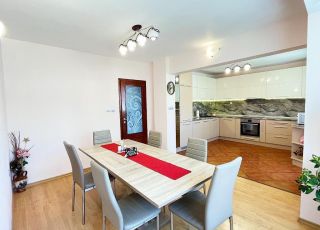 Apartment Spacious and bright maisonette, Varna