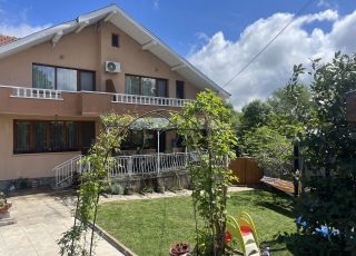 House Stamatovi Guesthouse , Rossen