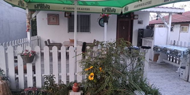 Къщички Костадин и Мария