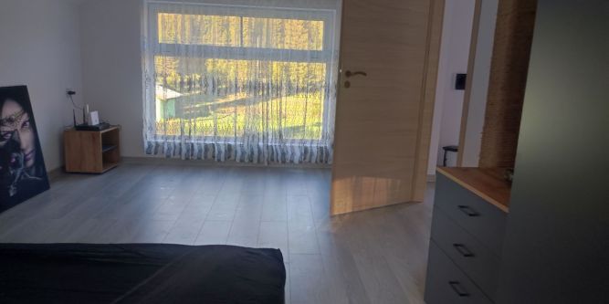 Къща м. Комитите, яз. Широка поляна