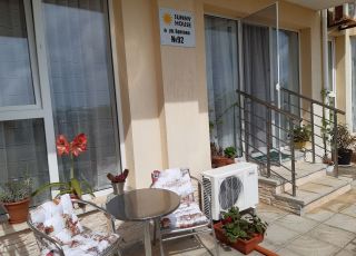 Apartment next to the beach, Byala