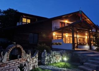 House Rubea, Ruska Bela