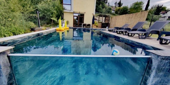 Вила Синьо лято