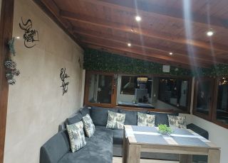 House Villa Feeria, Tsigov chark