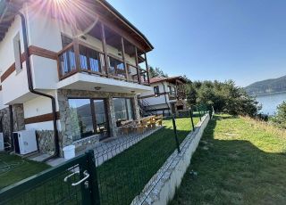 House Ludetino, Dospat