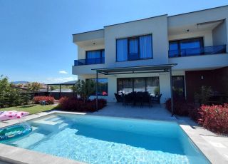 House Villa Calypso, Lozenets
