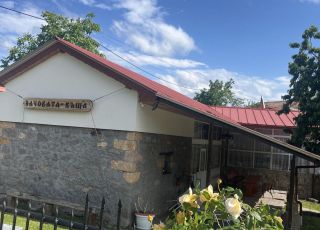 House Nachovata kachta, Bryastovo