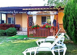 House Villa Deni, Velika