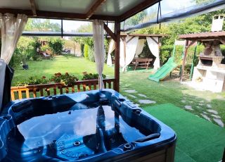 House Villa Deni, Velika