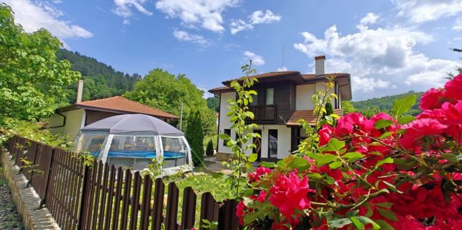 Къщи Тепавица