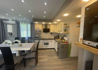 House Guest house Gorski char, Beli Osam