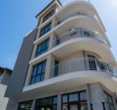 House Estel Holiday