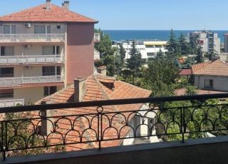 House House Panorama, Obzor