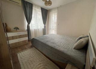 Apartment Sweet Home, Ruse