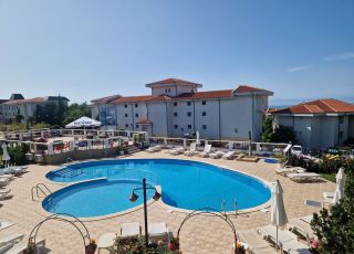 Apartment Lazur 2 beach apartment, Saint Vlas