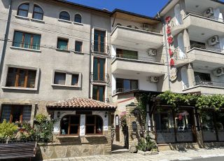 House Perla, Ravda