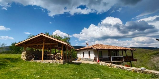 Къща Панорама 360°, Елена