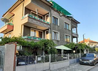 Separate room Dolphin house, Pomorie