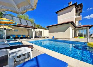 House Villa Regina Bella, Balchik