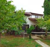 House Guest house Moni