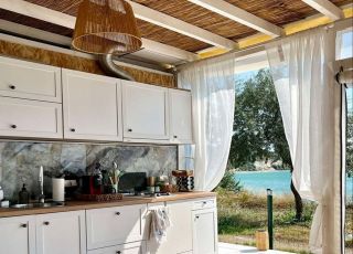 Bungalow Caravan The Black Pearl , Kavarna
