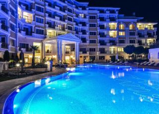 Апартамент във Villa Florence Boutique