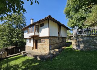 Атанасовата къща