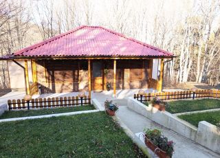 House Villa Dea 2, Kotel