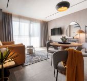 Апартамент с Морска гледка Iron code