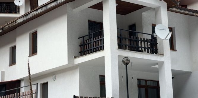 Къща Четири сезона