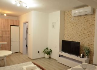 Апартамент с паркомясто