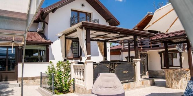 Вила Фамилия Бешкови