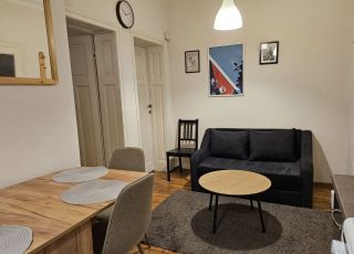 Апартамент Нощувки - Super Cetral 2BR