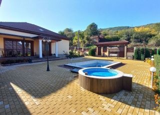 Къща за гости Арт Оазис