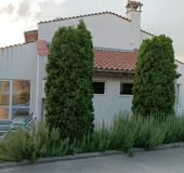 House Pleasant house Karakolev 1